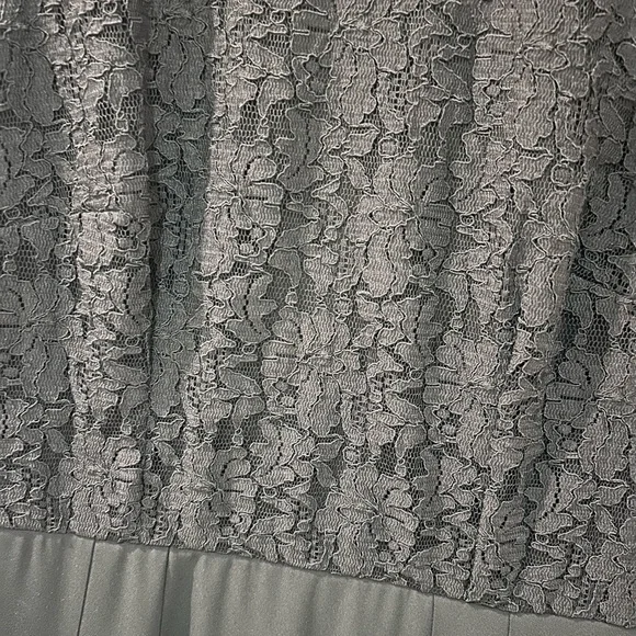 Dolce & Gabbana Black Lace Midi-Length Dress - Picture 3 of 9